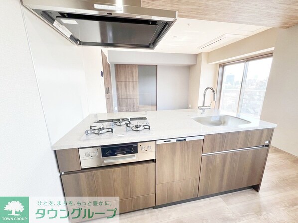 オーパスレジデンス南青山の物件内観写真